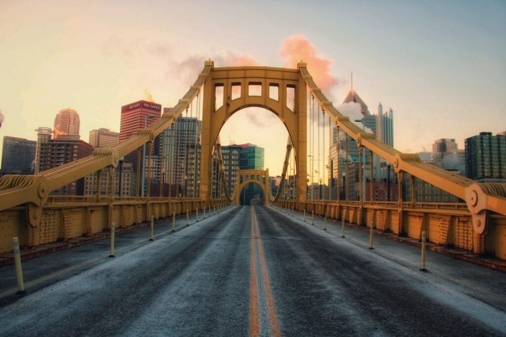 Gelbe Brücke in Pittsburgh
